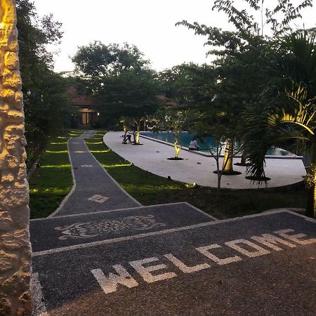 Villa Pulu Улувату Экстерьер фото